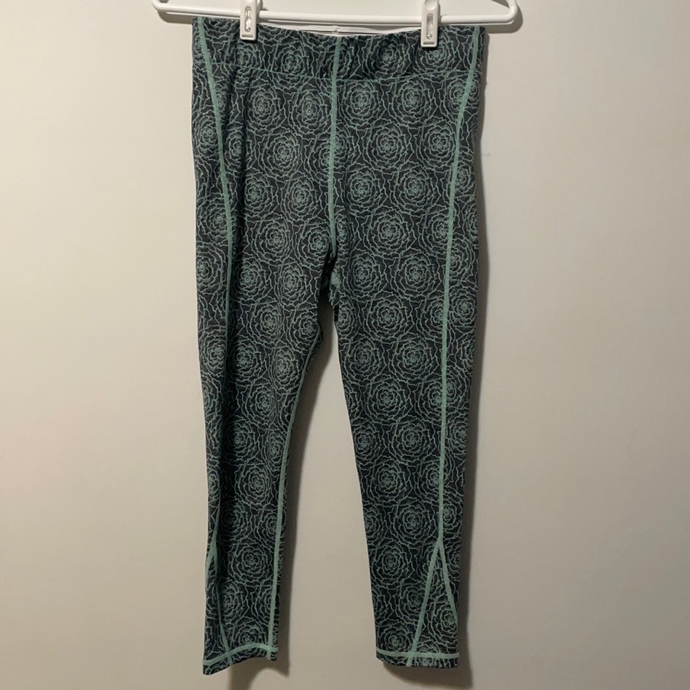Ivory Ella Printed Leggings Size Medium